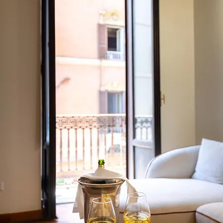 Elegant Design Two Bedroom Near Spanish Steps Center * Rzym