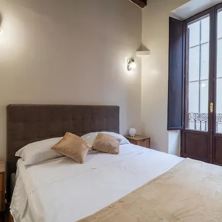 Elegant Design Two Bedroom Near Spanish Steps Center Rzym