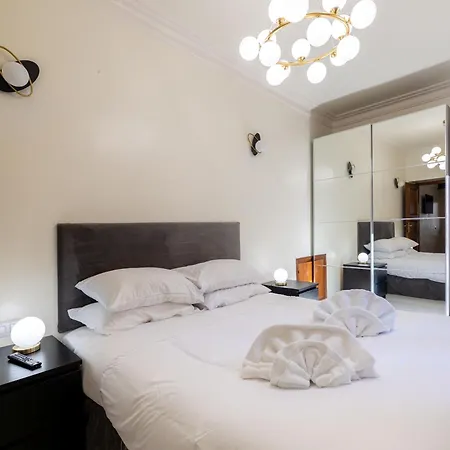 Apartament Elegant Design Two Bedroom Near Spanish Steps Center