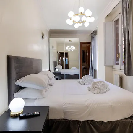 Elegant Design Two Bedroom Near Spanish Steps Center Rzym